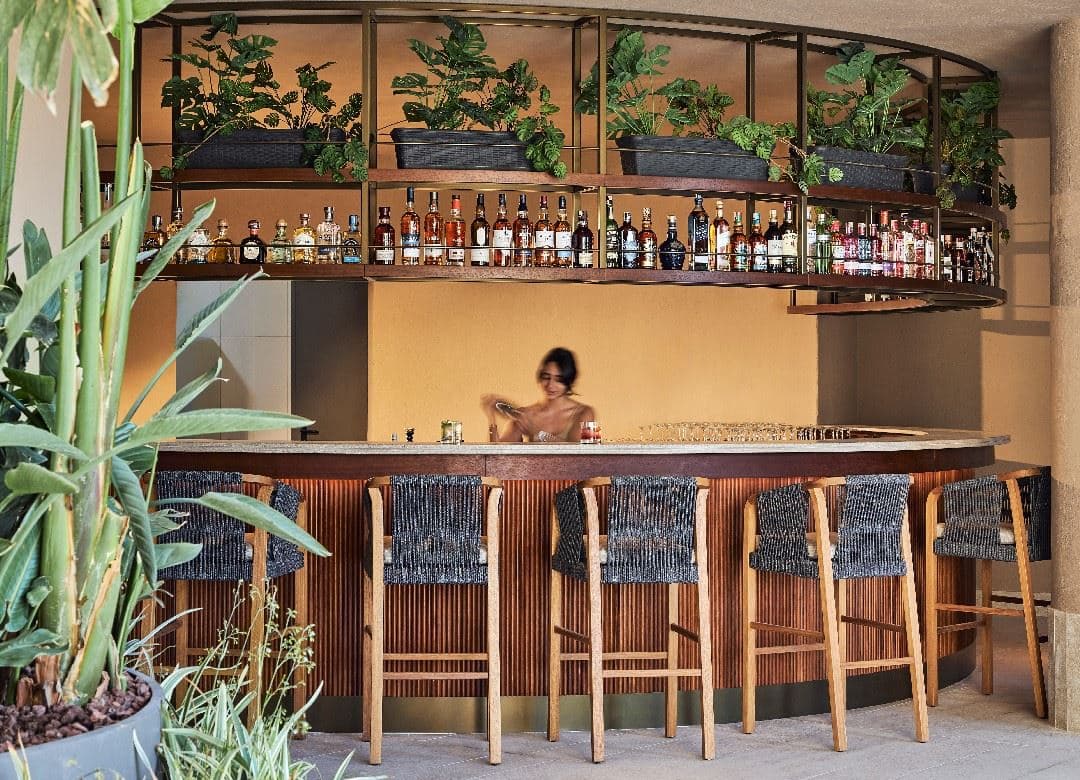 bars-courtyard