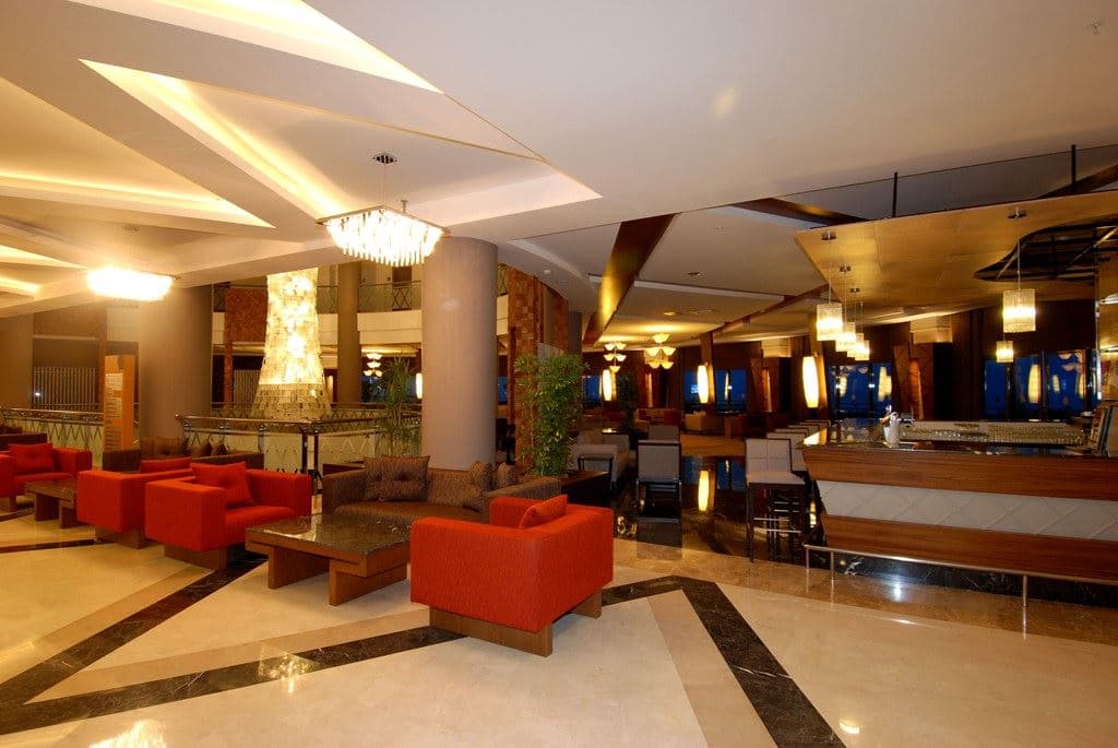 bars-piano-lobby-bar