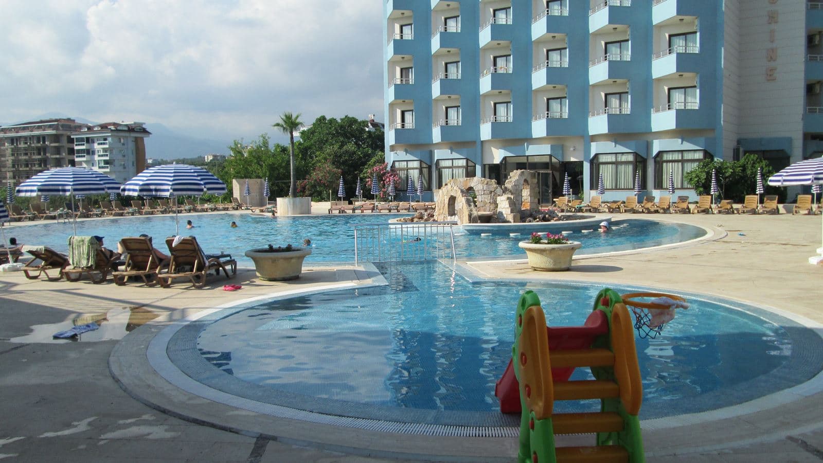 pools-outdoor-pool