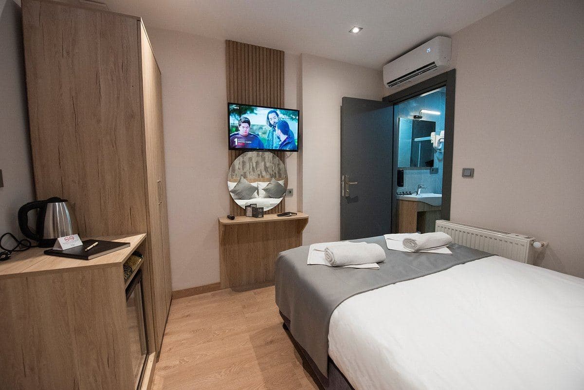 rooms-economy-room