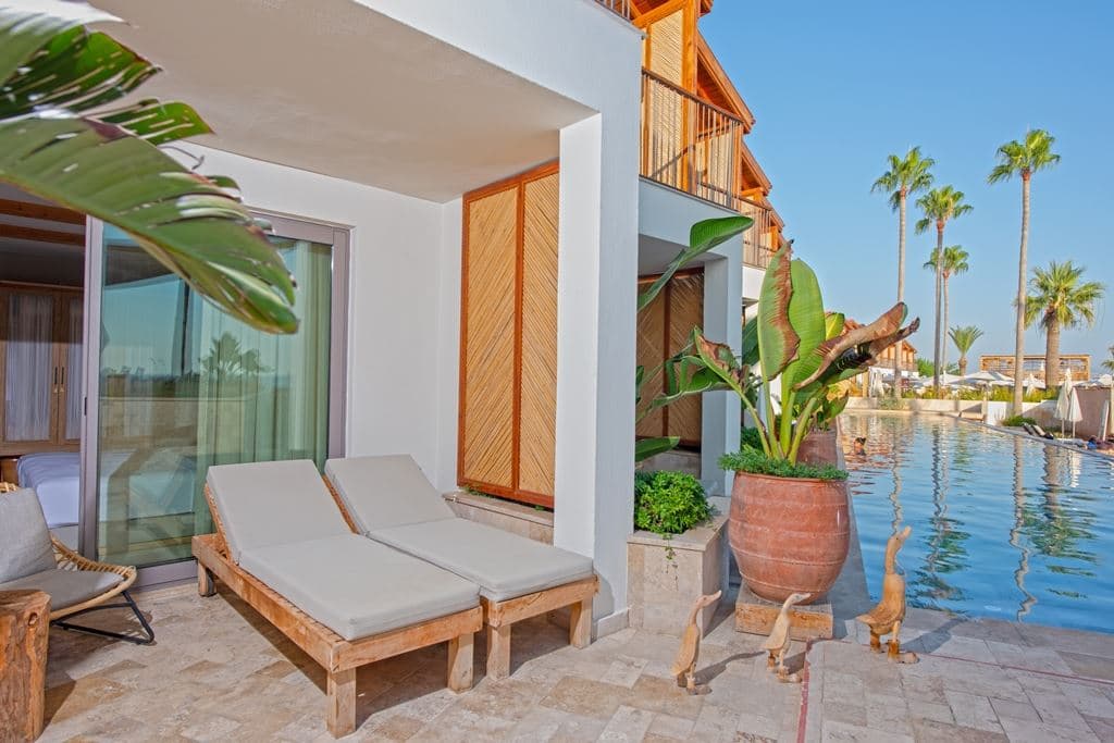 rooms-delux-sea-view-pulange