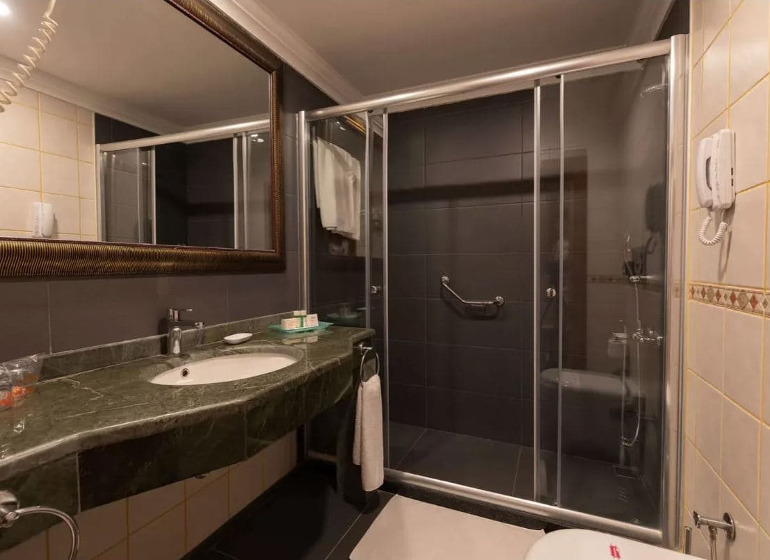 rooms-family-room