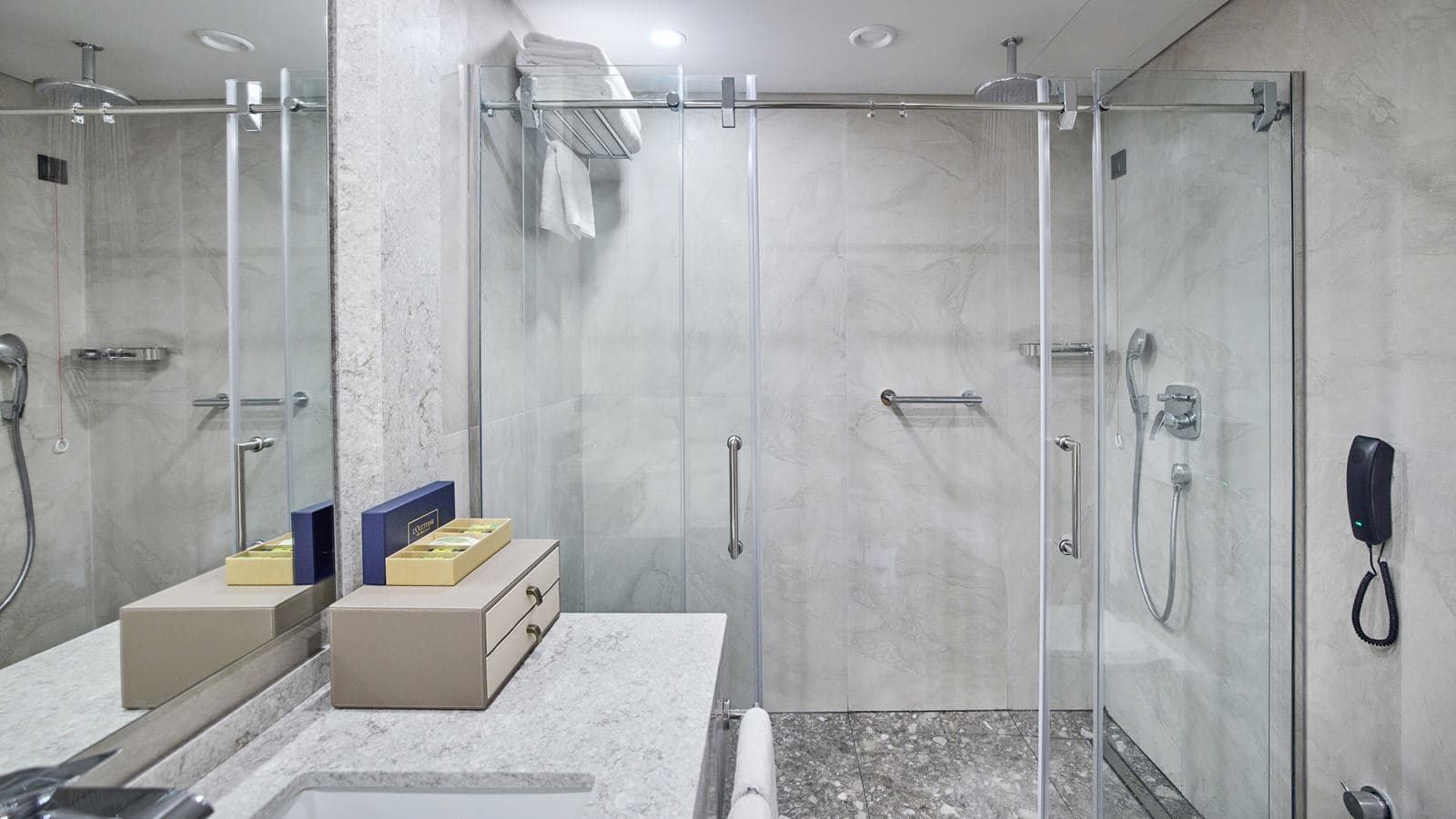 rooms-comfort-suite