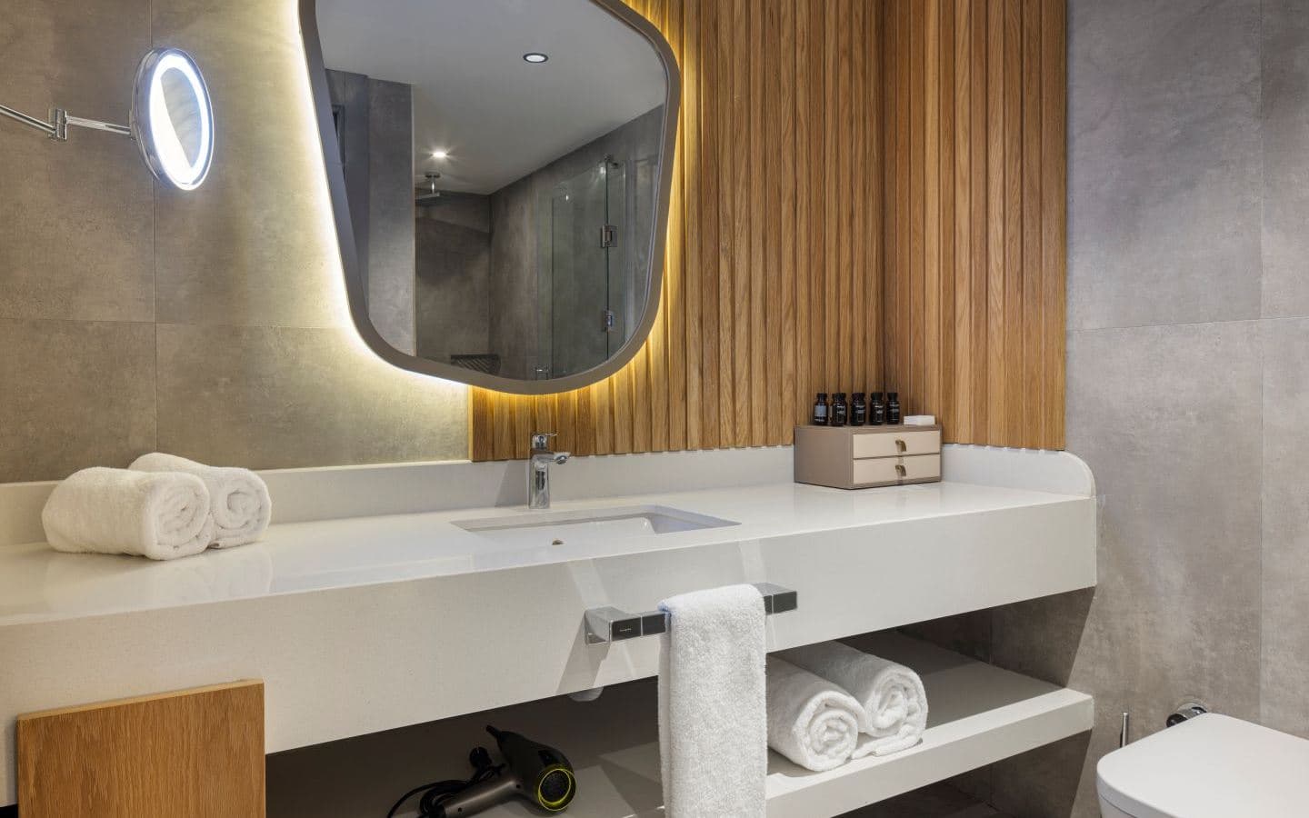 rooms-classic-room
