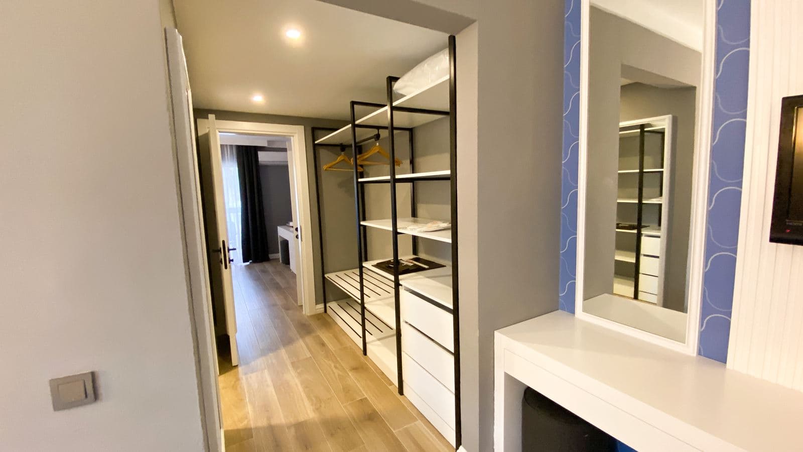 rooms-family-room