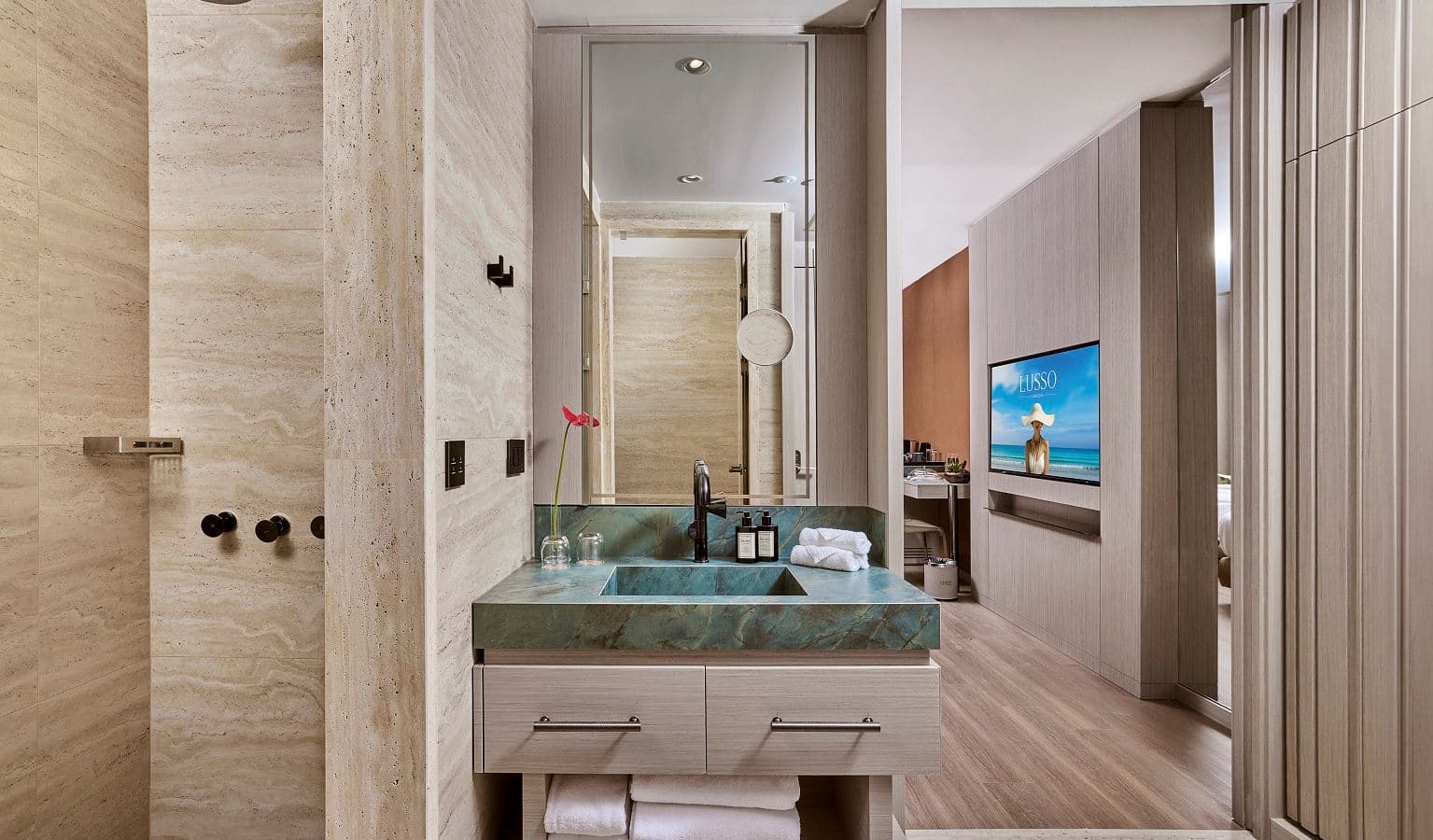rooms-superior-side-sea-view-swimm-up-room