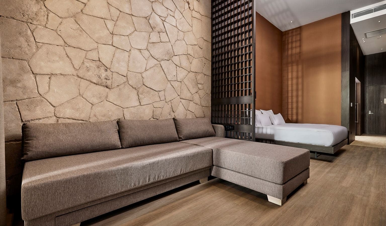 rooms-lagoon-suite-room