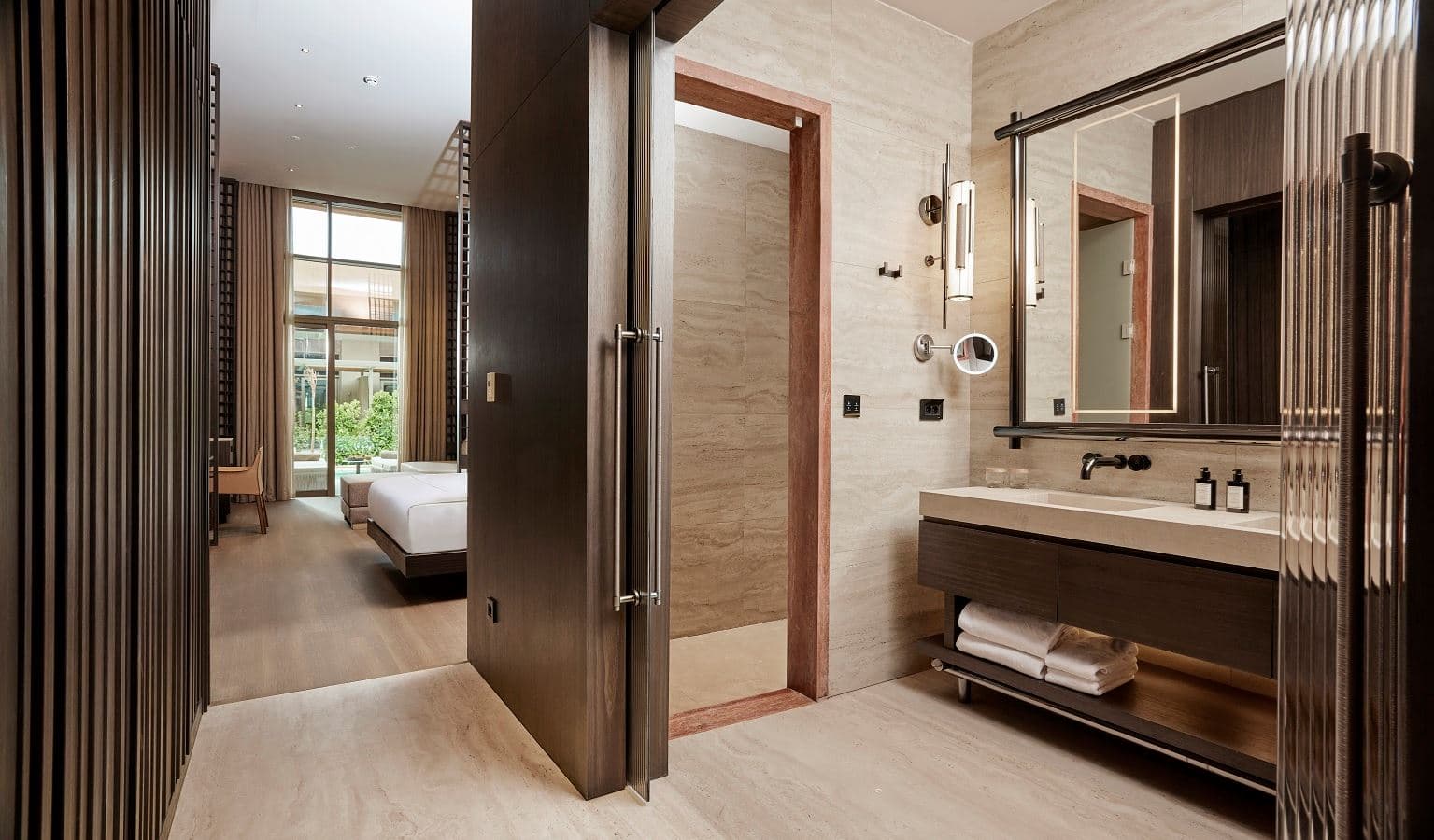 rooms-lagoon-suite-room