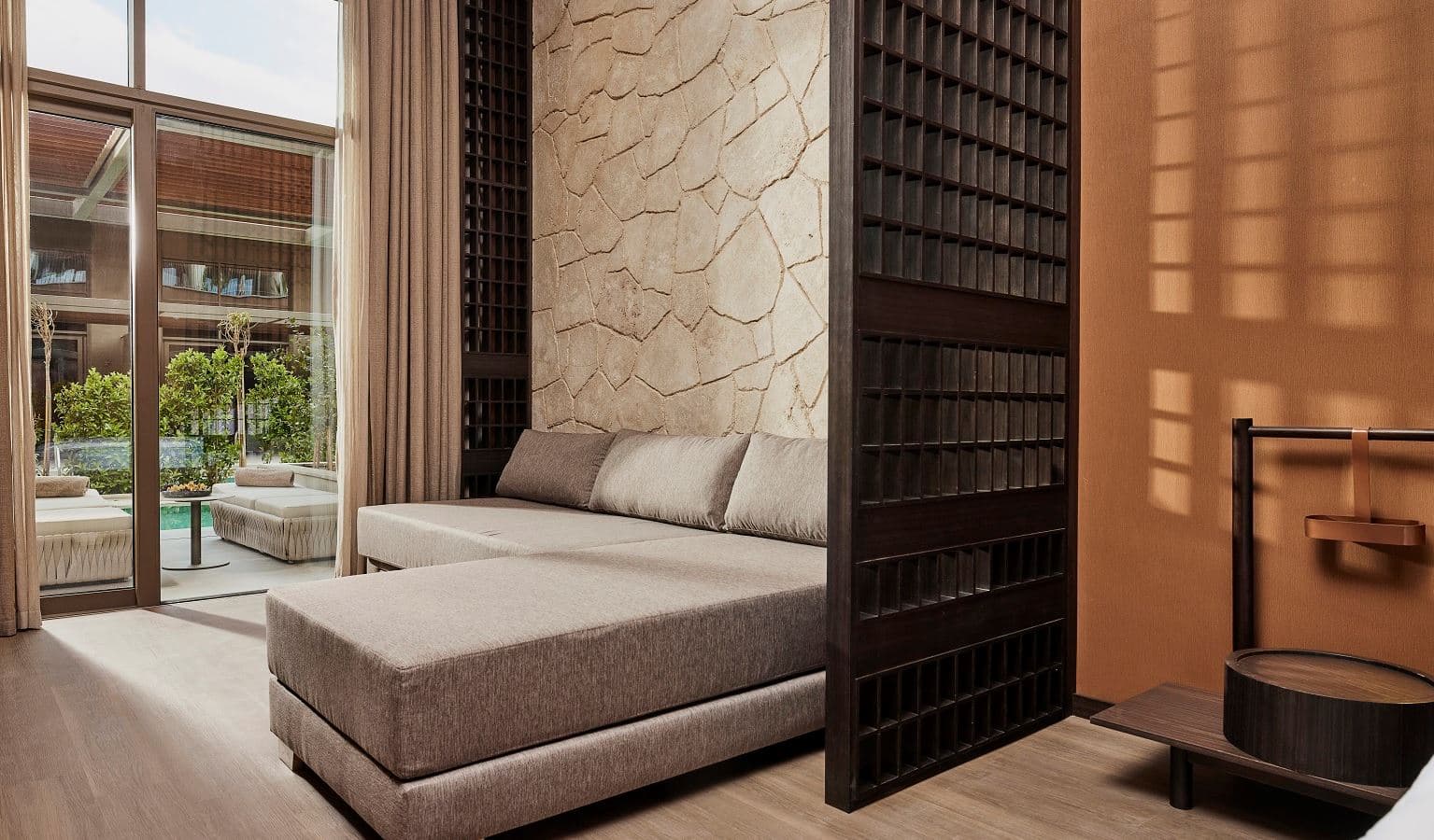 rooms-lagoon-suite-room