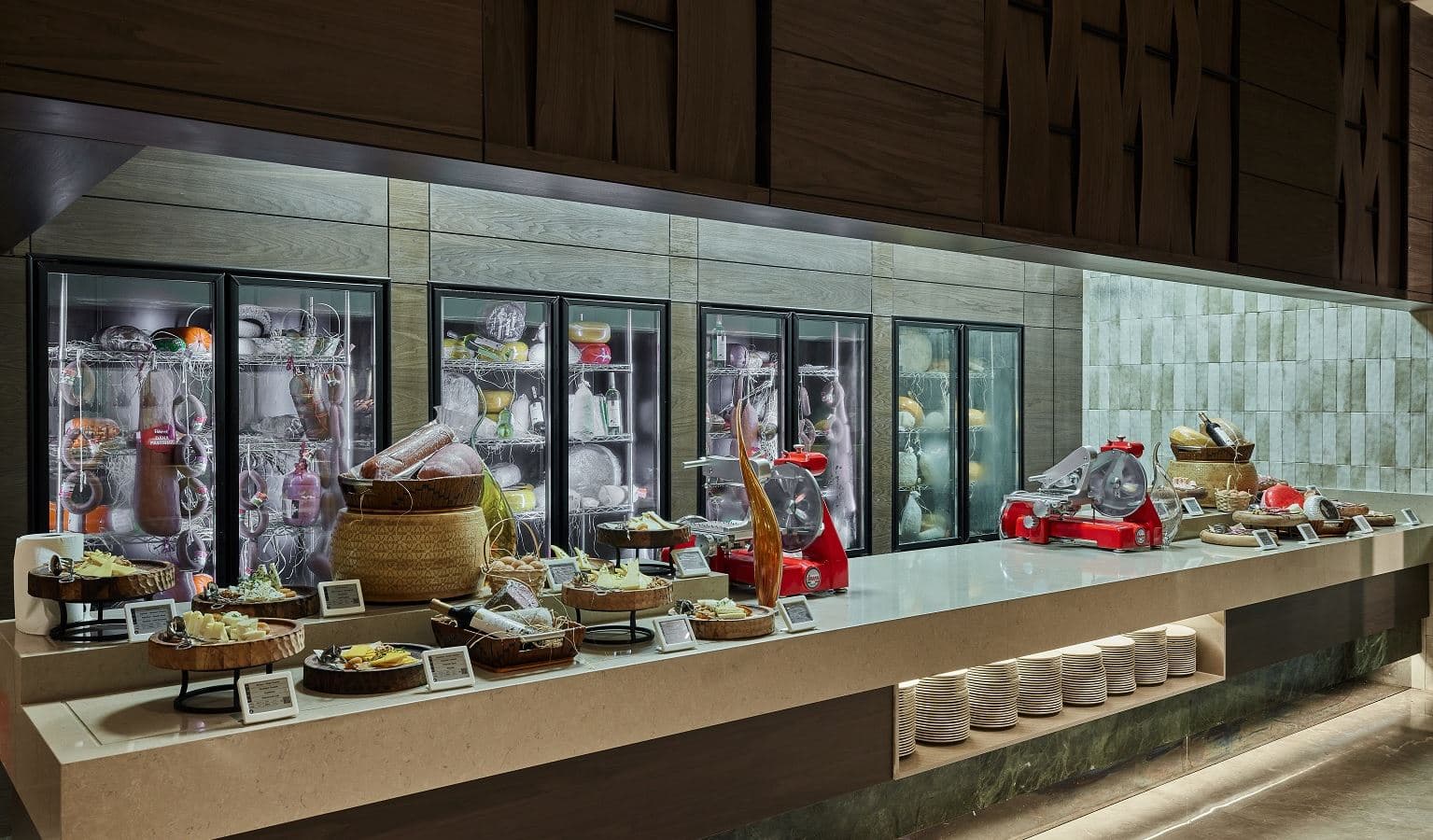 bars-savory-restaurant-bar
