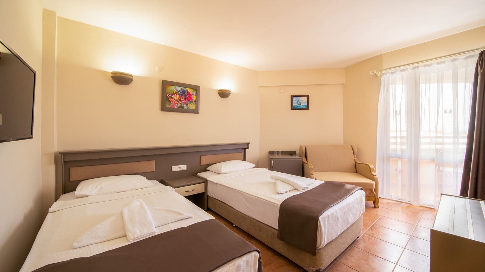 rooms-family-room