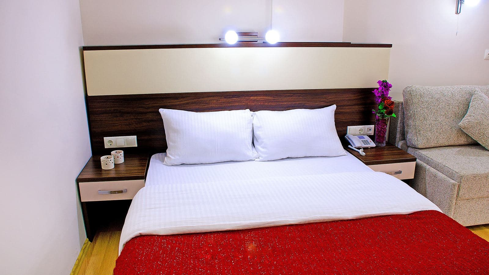 rooms-standard-room
