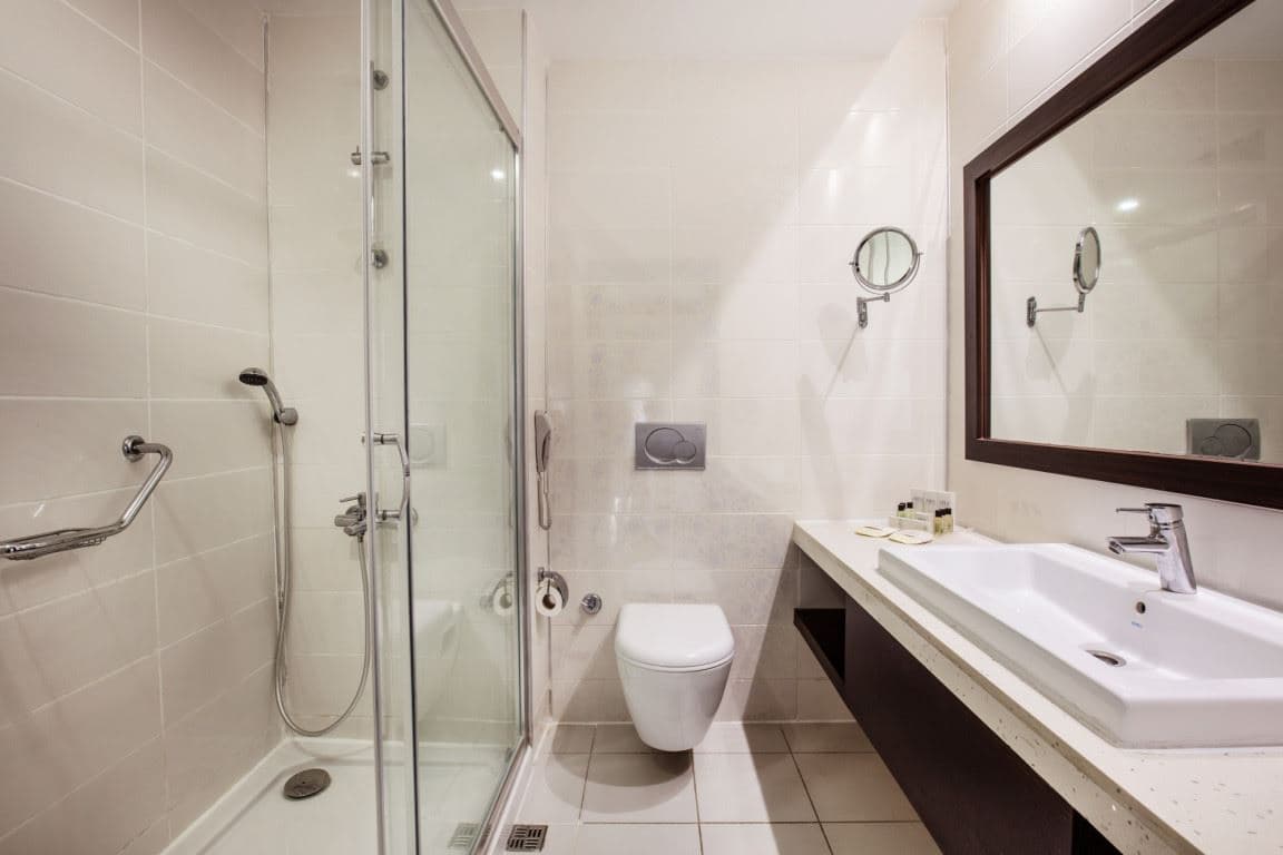 rooms-main-building-deluxe-room-sea-view