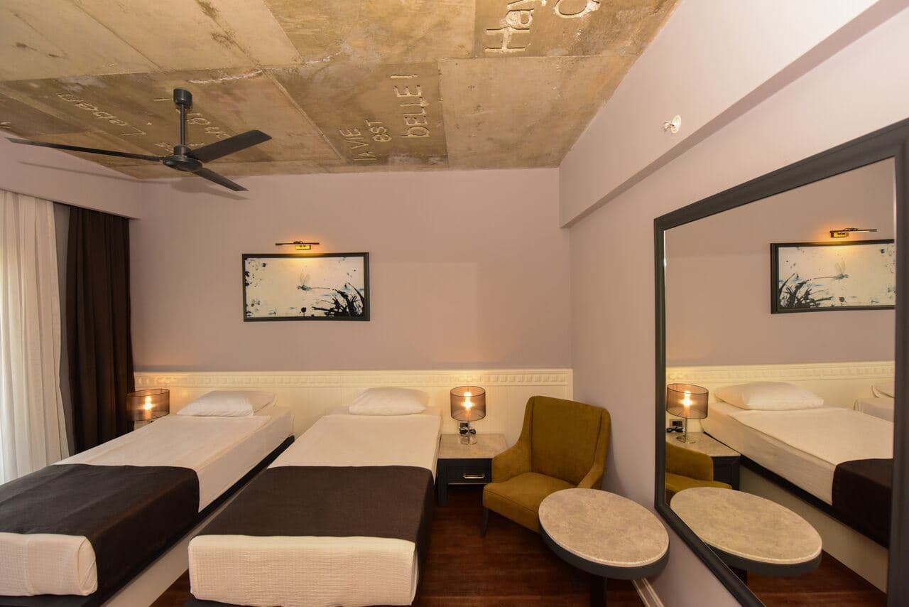 rooms-family-room