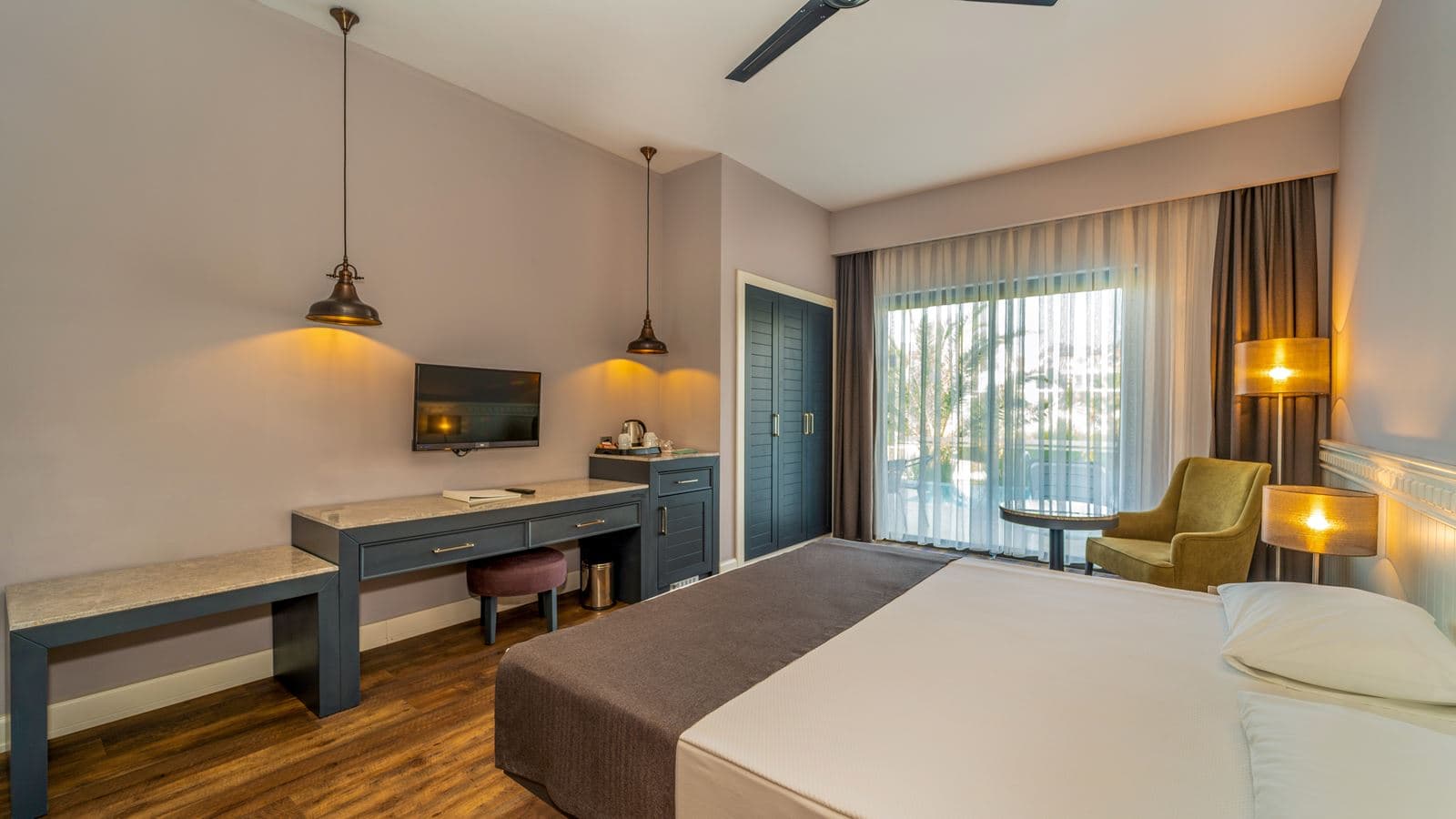 rooms-family-room