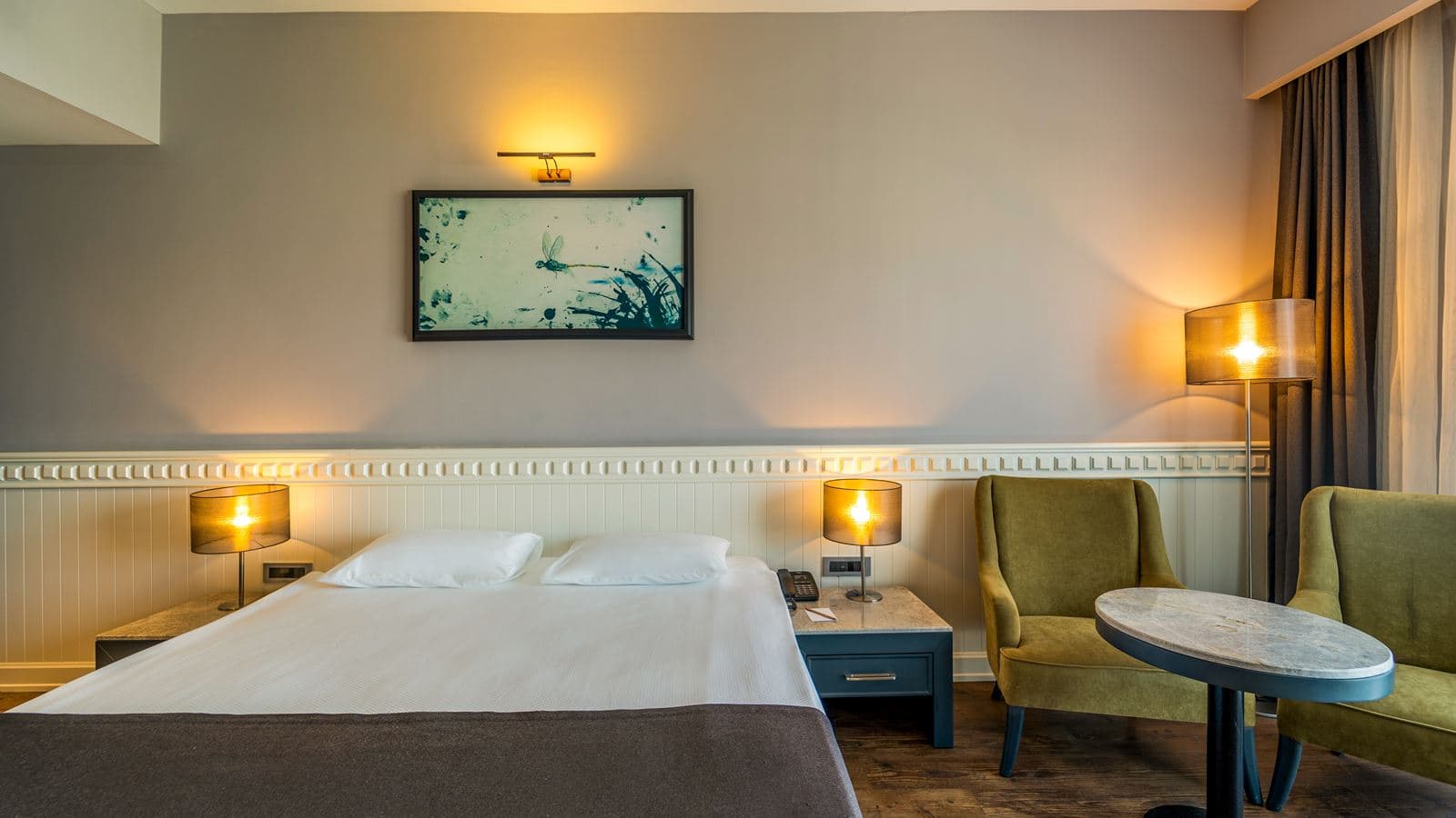 rooms-family-room