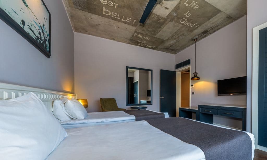 rooms-family-room
