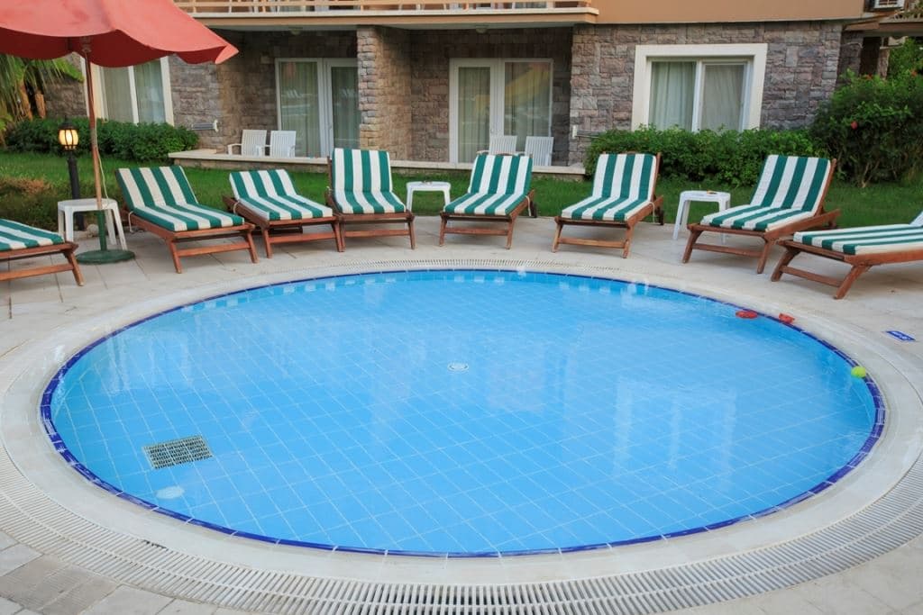pools-outdoor-childrens-pool