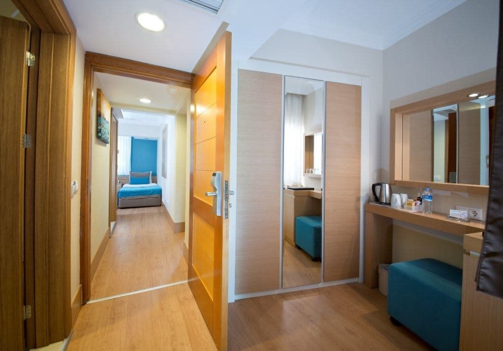 rooms-family-room