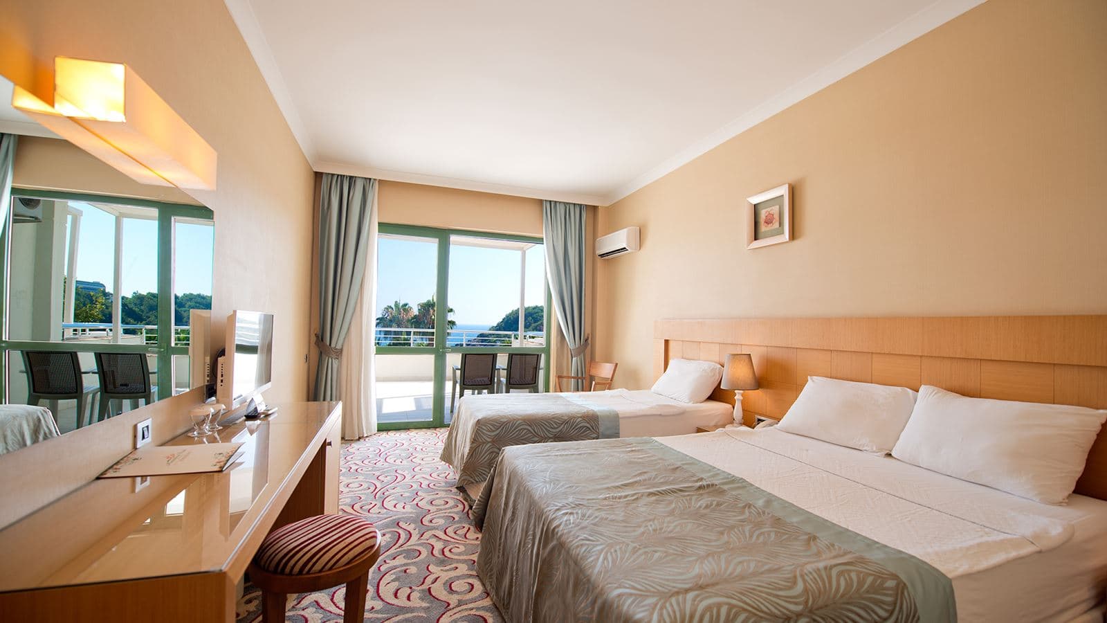 rooms-standard-room