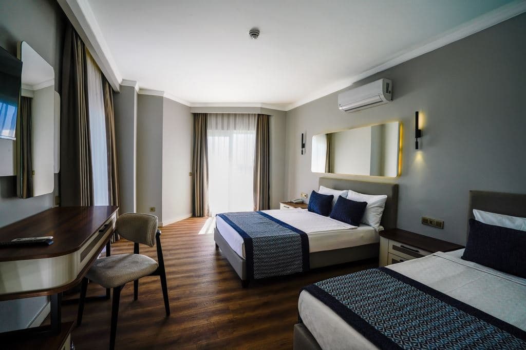 rooms-family-room