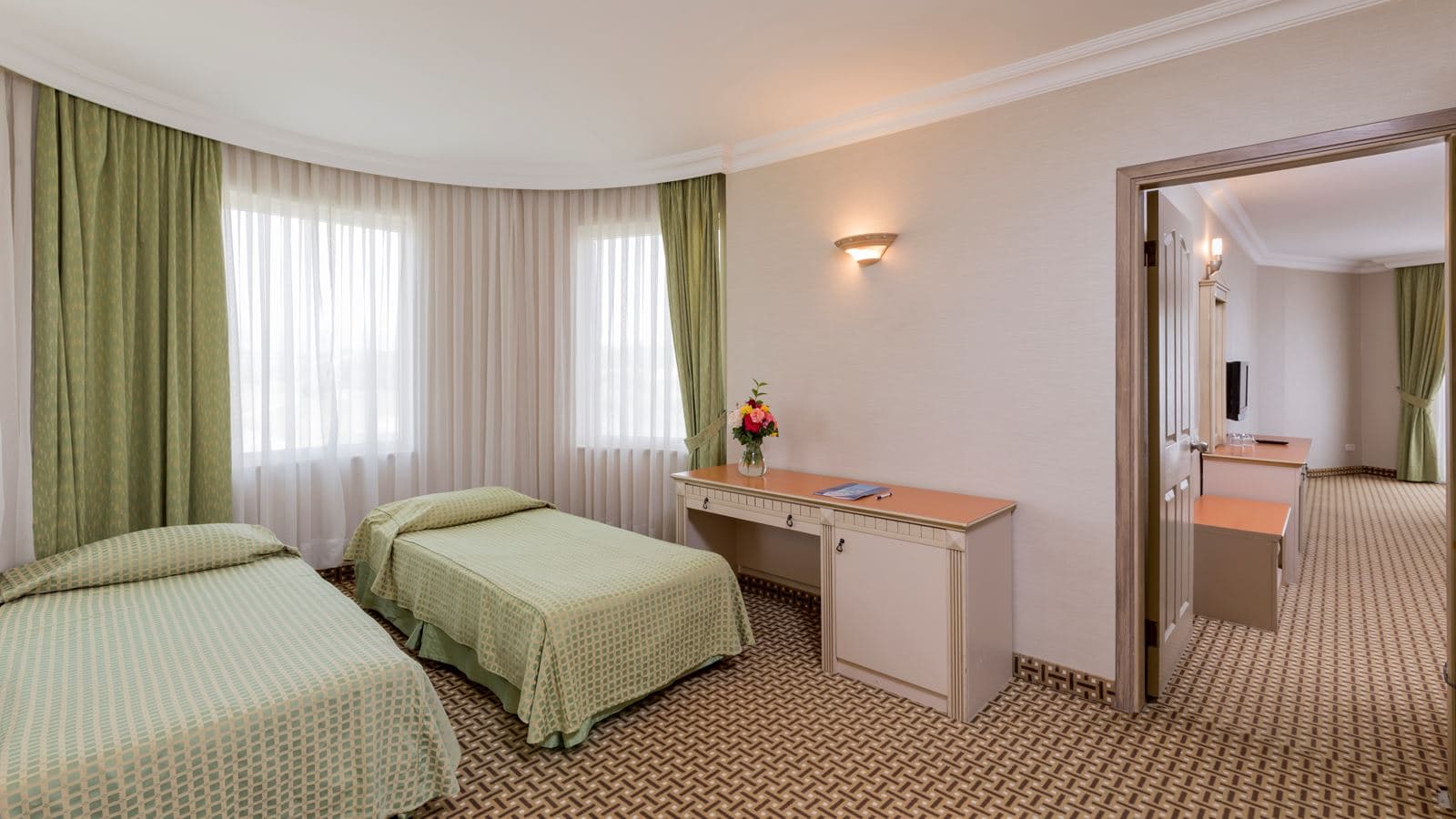 rooms-family-room