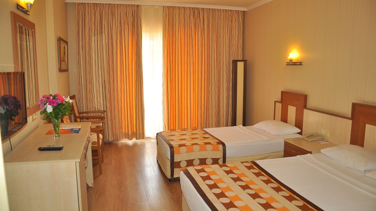 rooms-standard-room