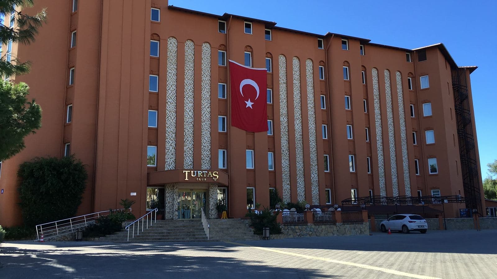 general-main-building