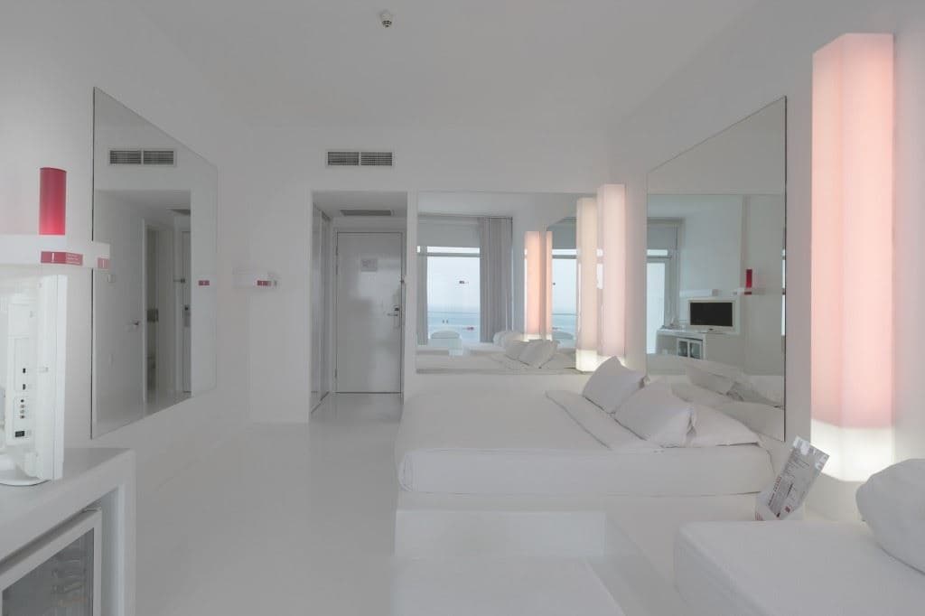 rooms-deluxe-sea-view