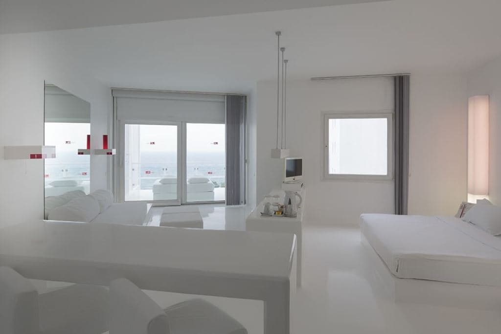 rooms-suite-land-view