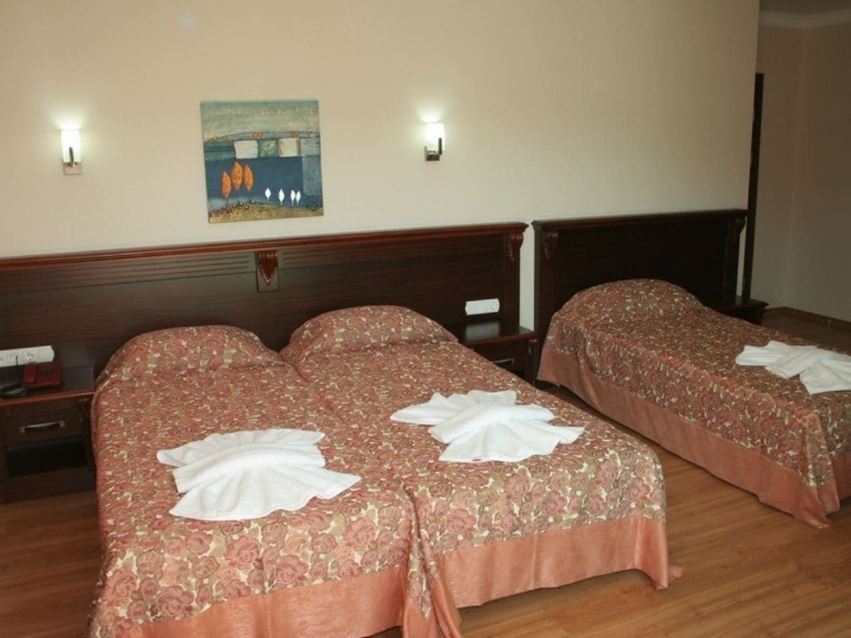 rooms-standard-room-with-balcony