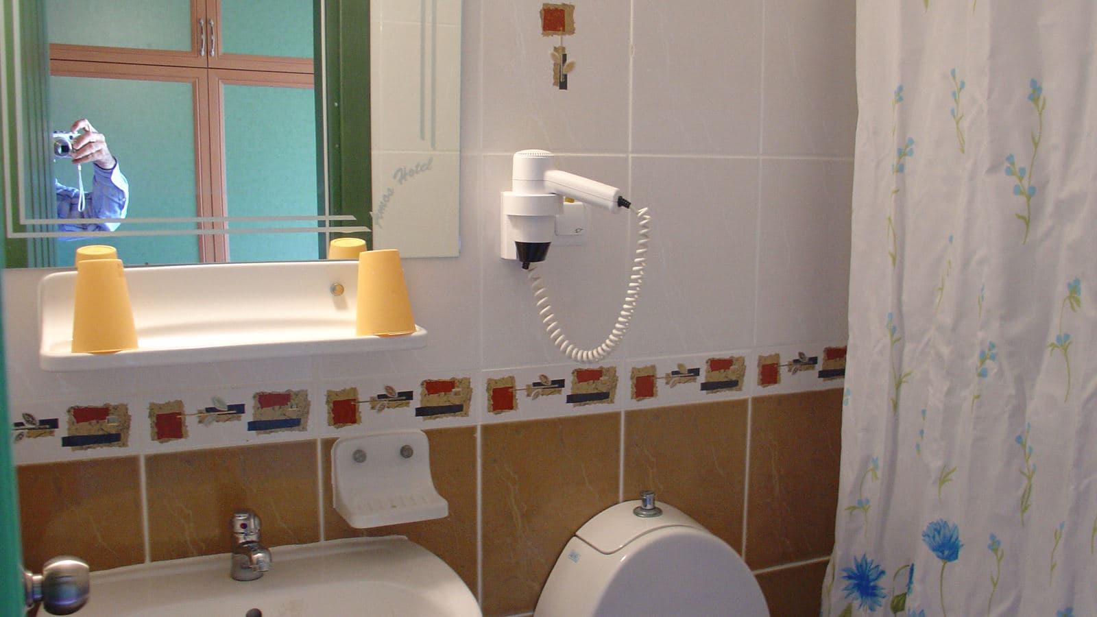 rooms-standard-room