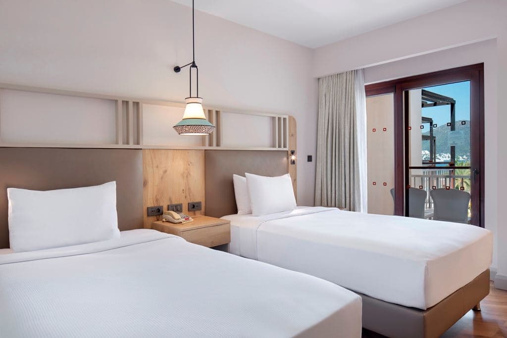 rooms-deluxe-room