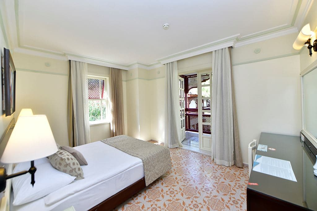rooms-family-room