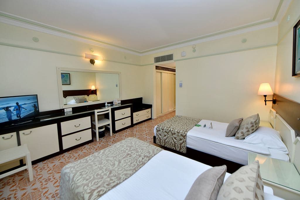 rooms-standard-room