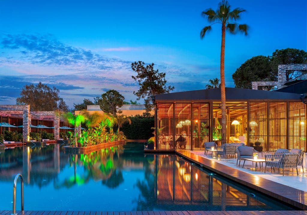 restaurants-lagoon-restaurant