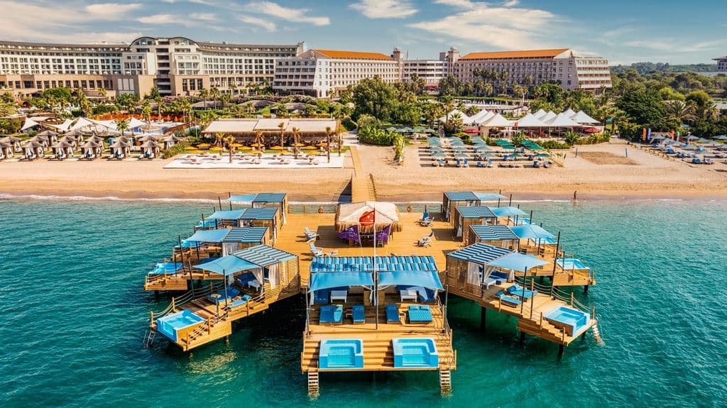 bars-palazzo-mansions-pier-bar