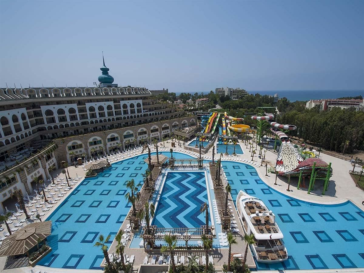 pools-outdoor-pool