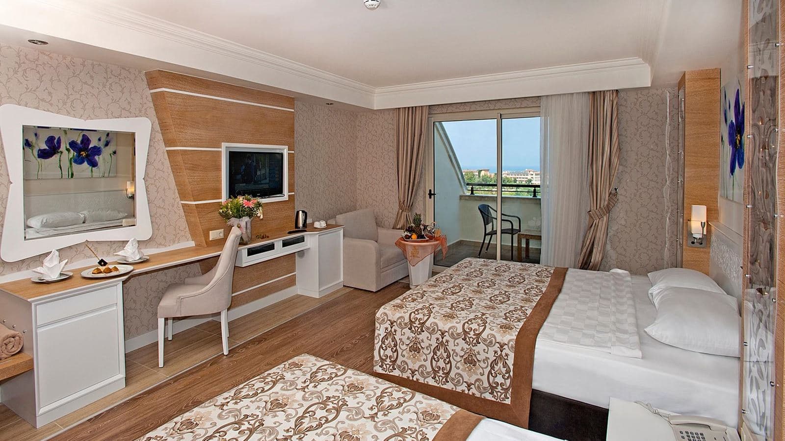 rooms-standard-room-land-view