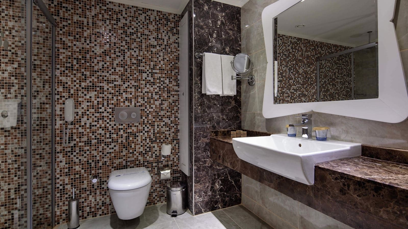rooms-standard-room-land-view