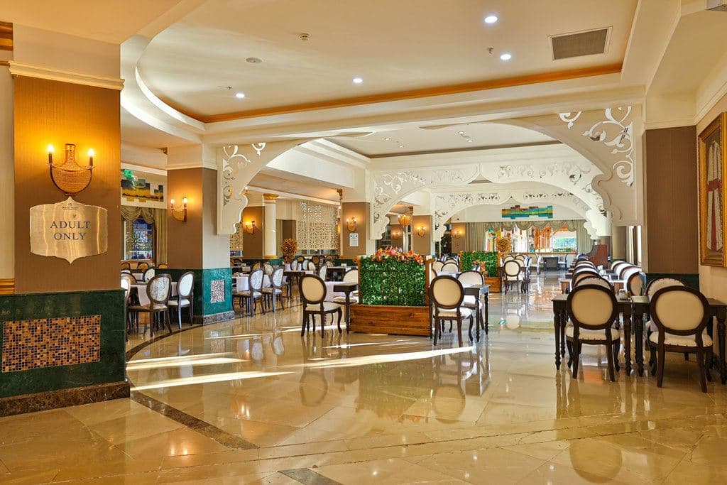 restaurants-sunset-main-restaurant
