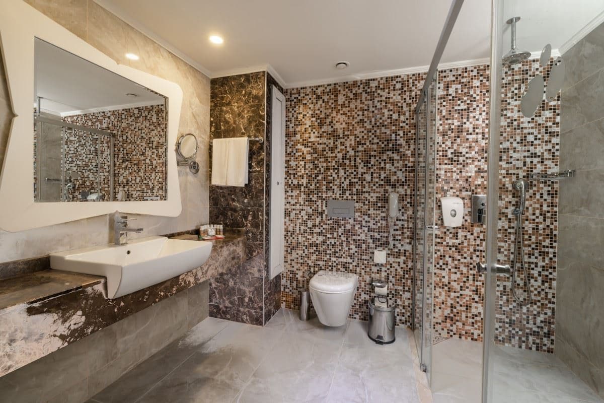 rooms-coral-room