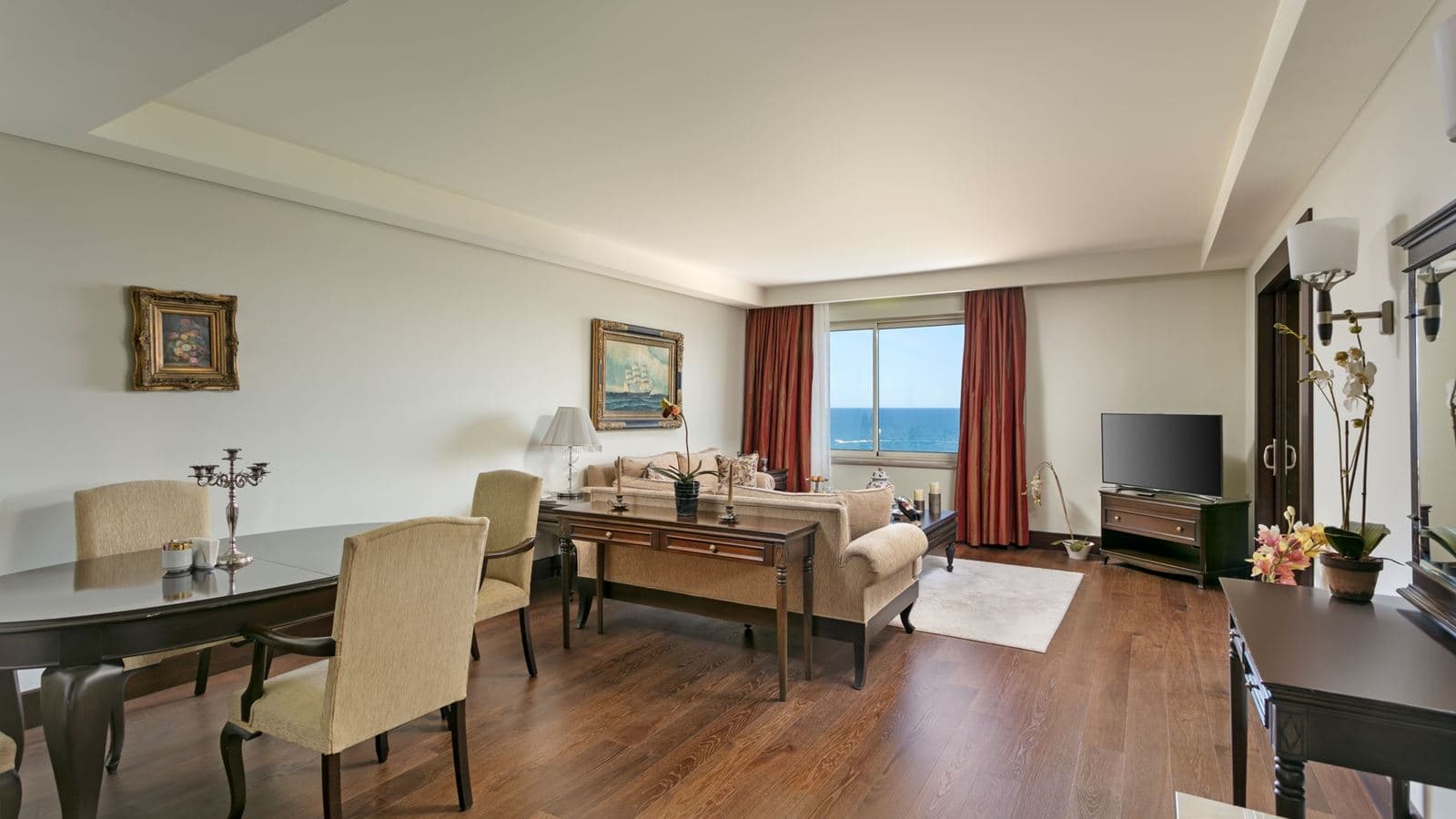 rooms-royal-suite