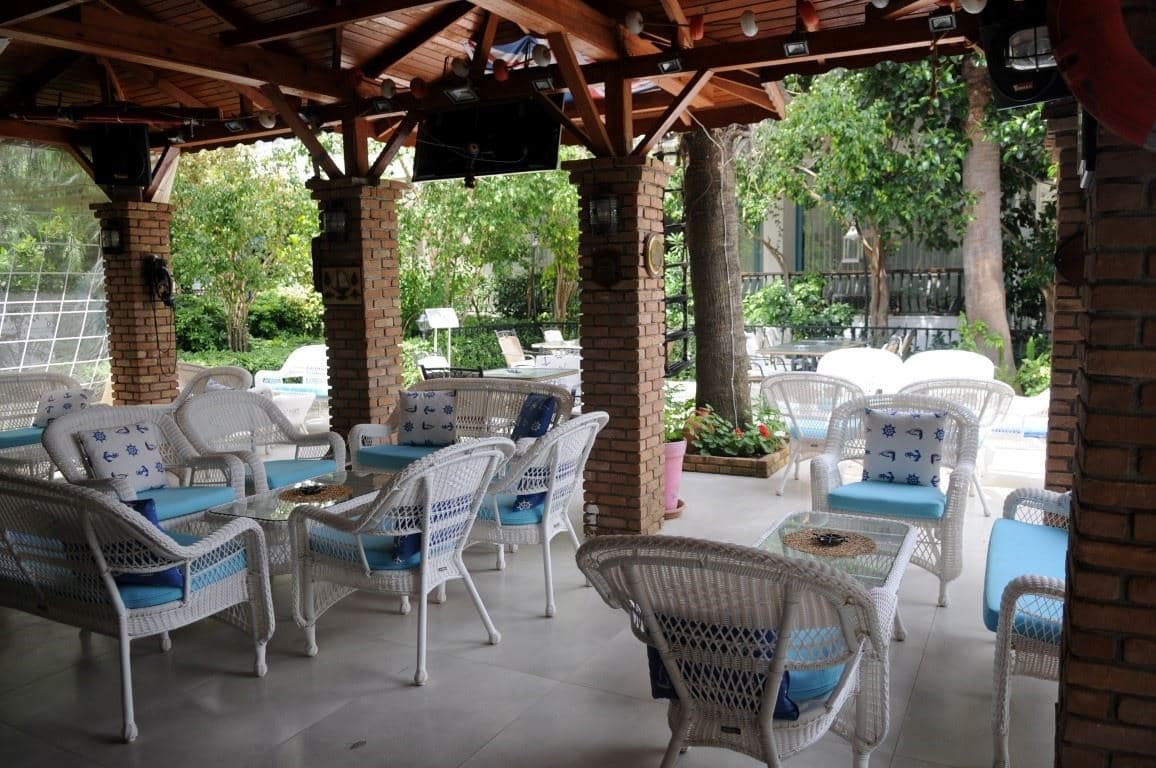 bars-garden-bar