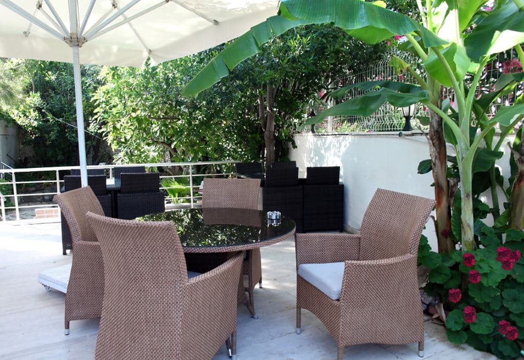 bars-garden-bar