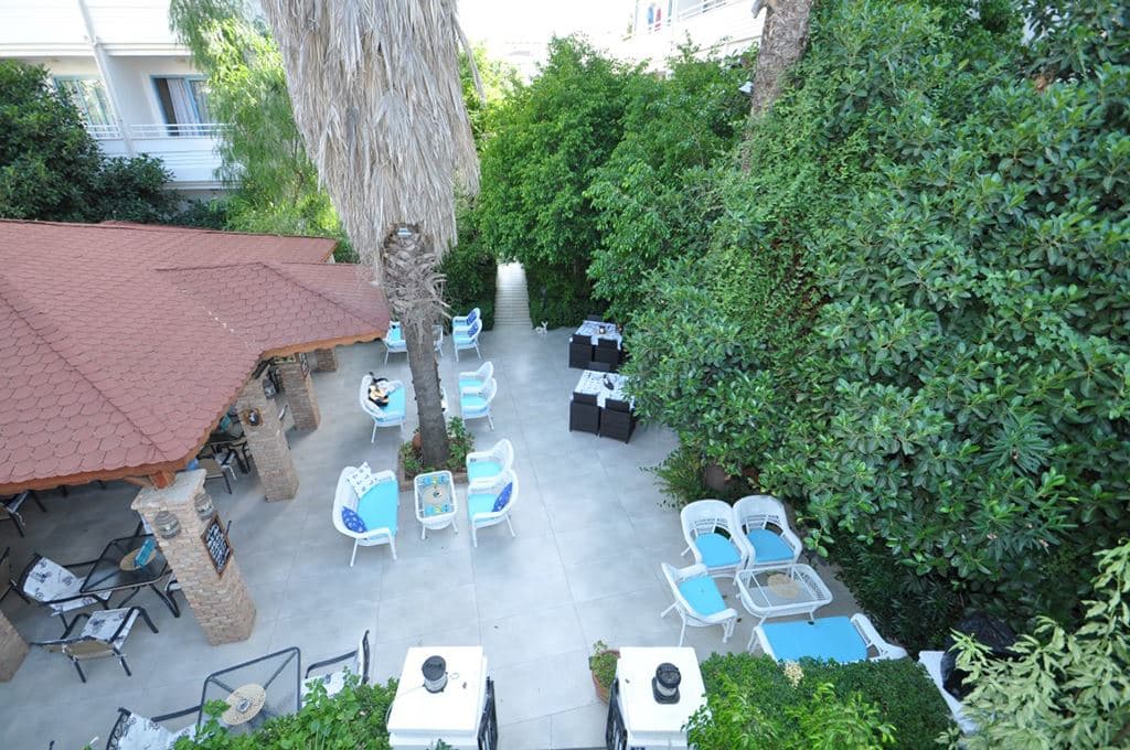 bars-garden-bar
