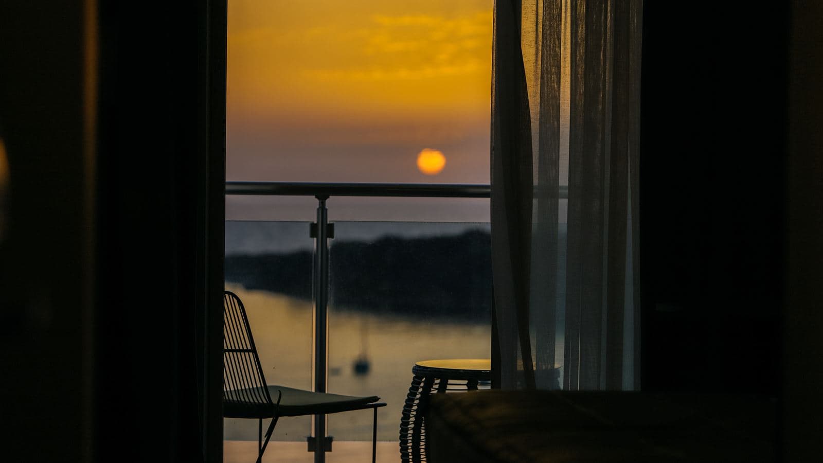 rooms-standard-room-sea-view