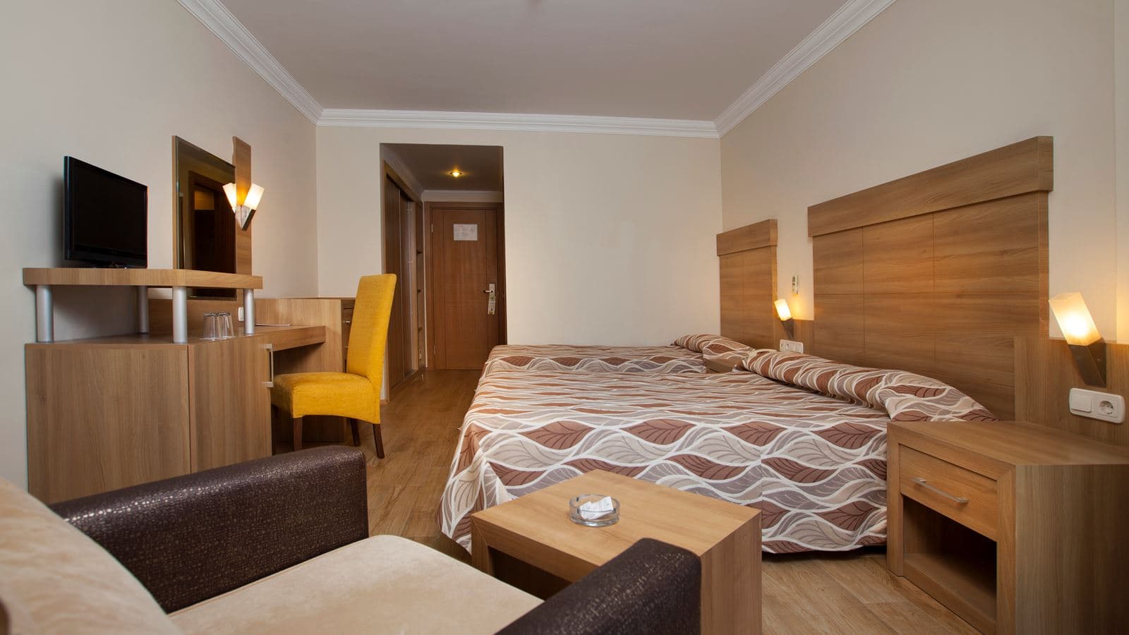 rooms-standard-room