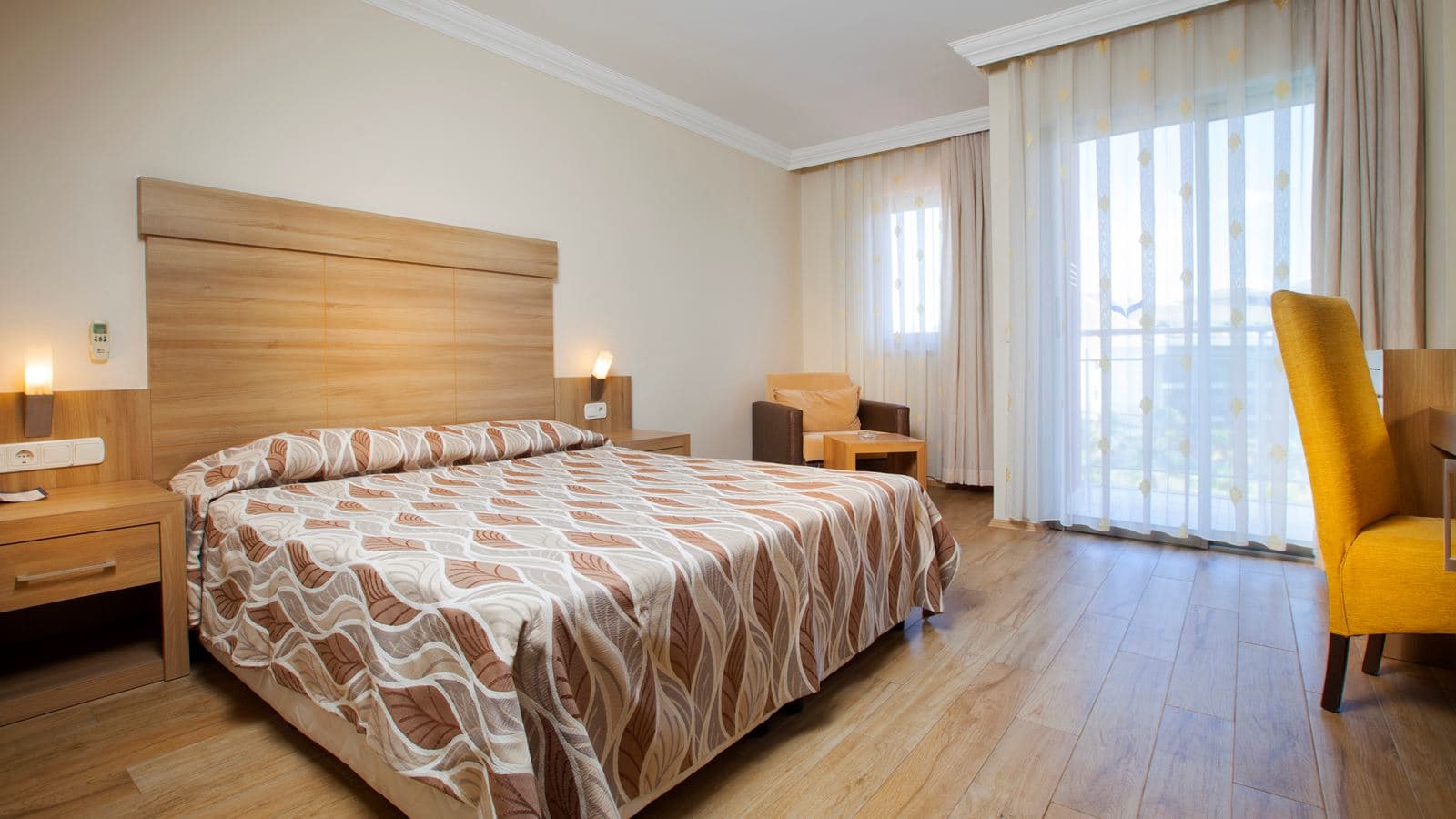 rooms-family-room