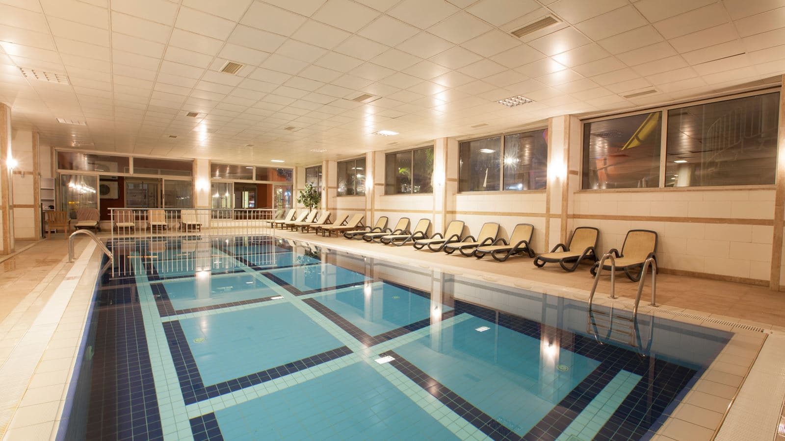 pools-indoor-pool